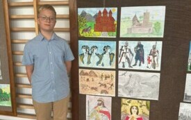 Galeria aktualności Pierwsza edycja Wojew&oacute;dzkiego Konkursu Plastyczno- Historycznego &bdquo;Historia epokami malowana&rdquo;. 75 1