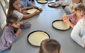 klasy III w ZZO i warsztaty w Pizzerii Bazylia 12.jpeg