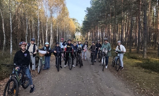 Wycieczka rowerowa do bunkra partyzanckiego.